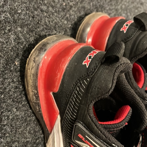 Boy Air Sketchers Shoes us12.5 - Picture 4 of 4